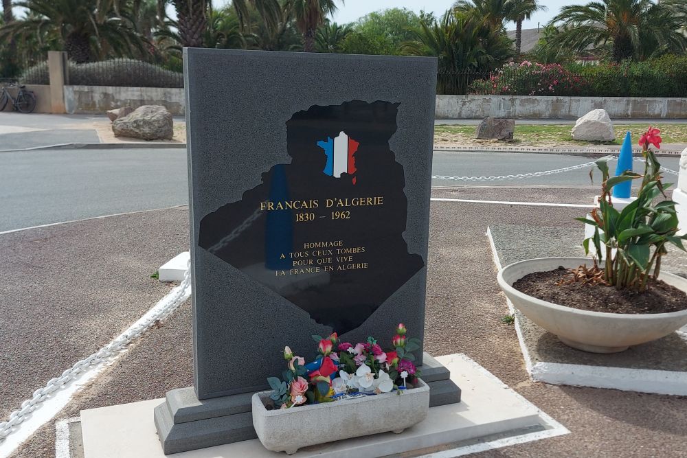 War Memorial Fréjus #3