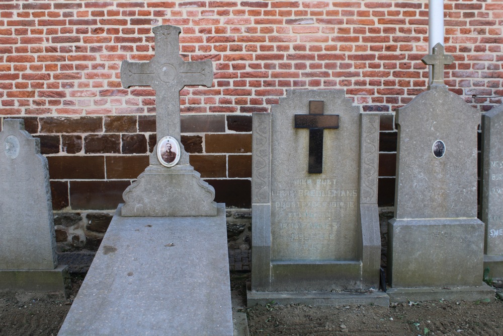 Belgian War Graves Kortrijk-Dutsel #2