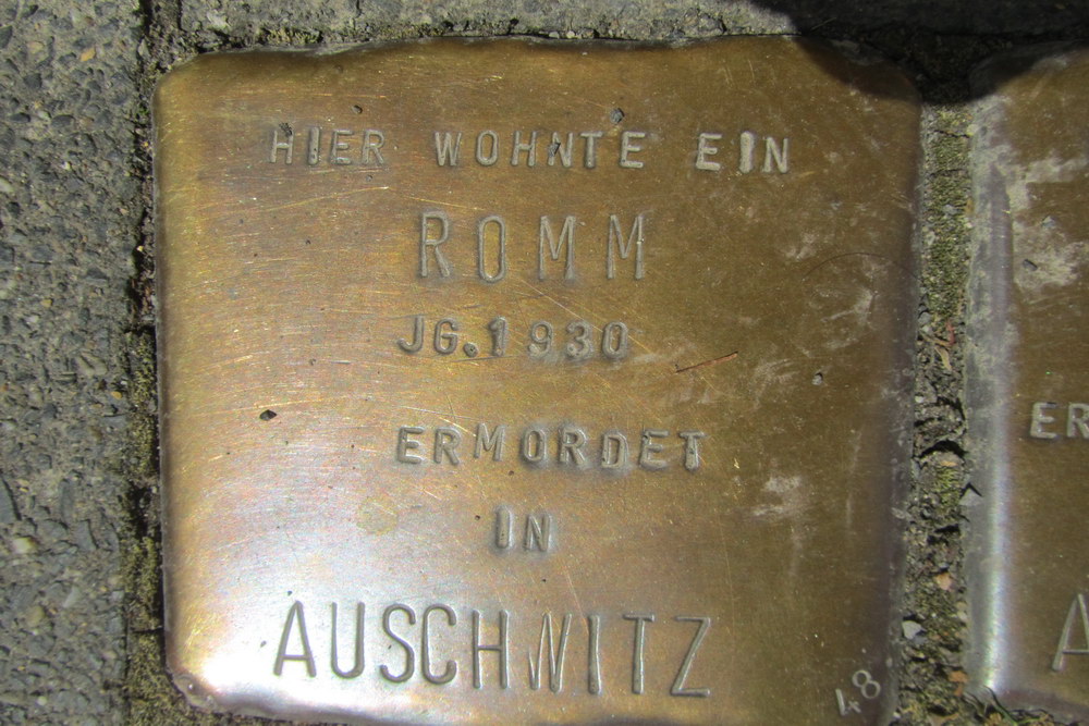 Stolpersteine Senefelder Strae 72 #3