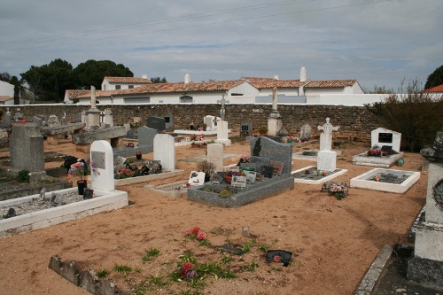 Commonwealth War Grave Les Portes-en-Ré #1