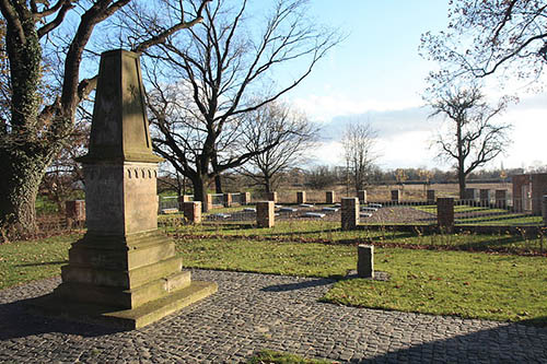 Fauler See Soviet War Cemetery #1