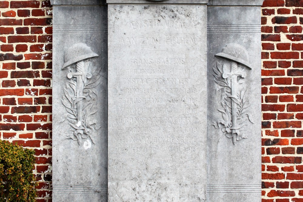 War Memorial Eizeringen #3