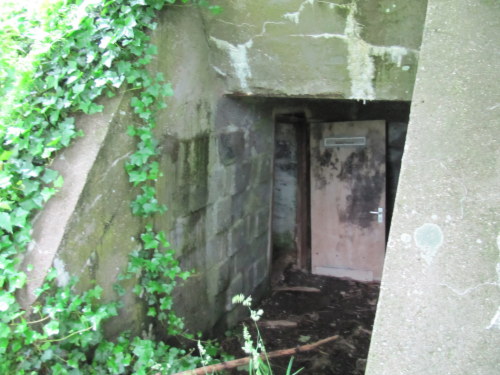 Ammunitionbunker 2 type MG 53 Kleverskerke