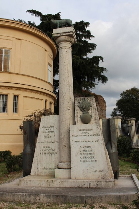 Monument Granatieri Di Sardegna #3