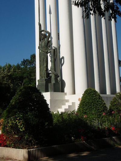 Oorlogsmonument Montauban #1