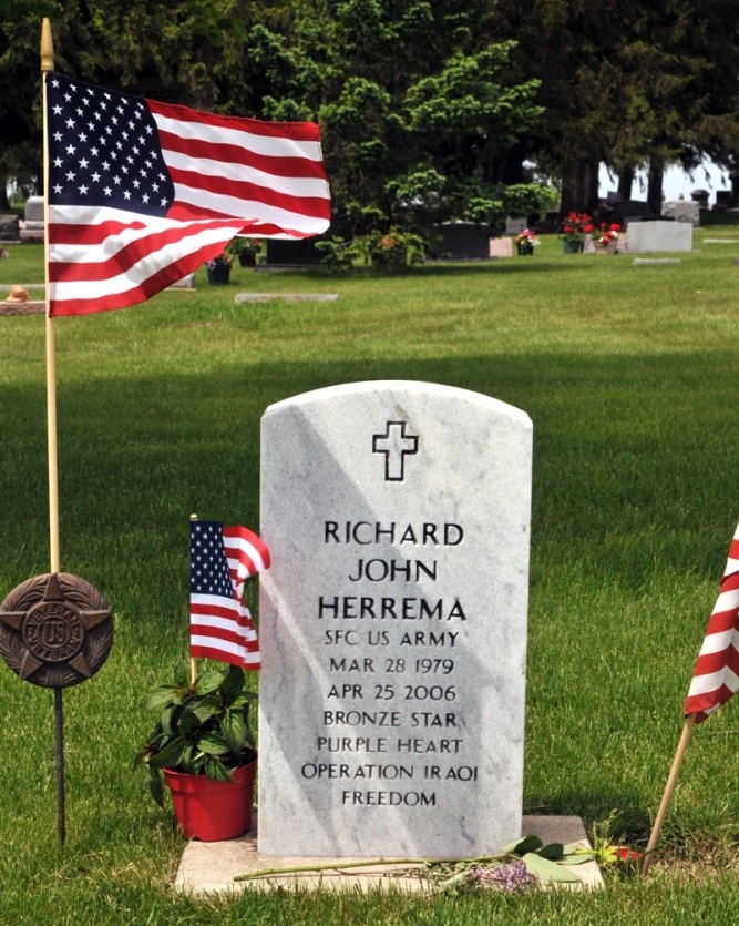 American War Grave Forest Grove Cemetery