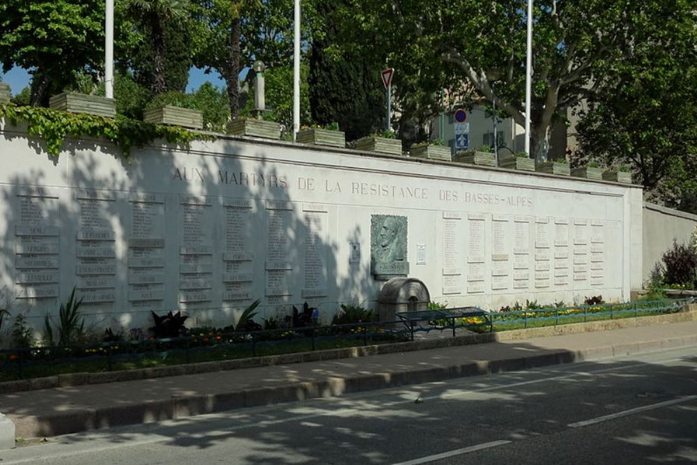 Memorial Killed Resistance Fighters Les Basses-Alpes #1