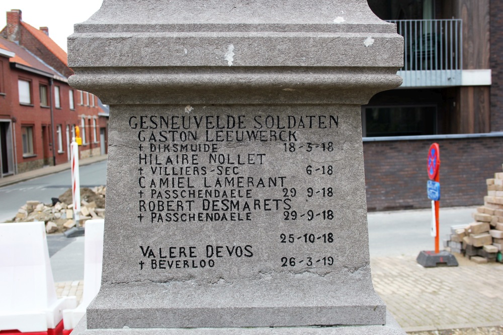 Oorlogsmonument Dikkebus #3