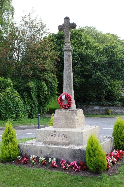 Oorlogsmonument Crawley #1