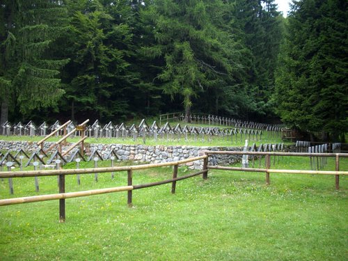 Oostenrijks-Hongaarse Oorlogsbegraafplaats Slaghenaufi #1