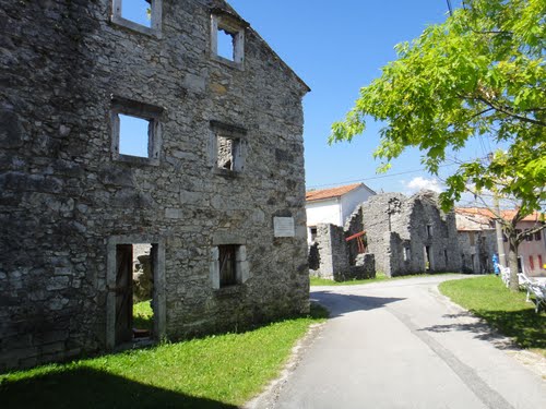 Ruins Village Buildings Lipa