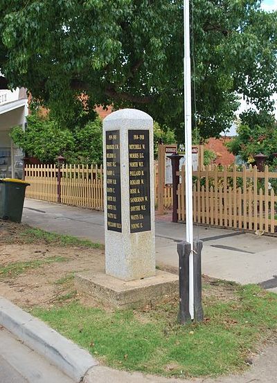 Oorlogsmonument Dunolly #1