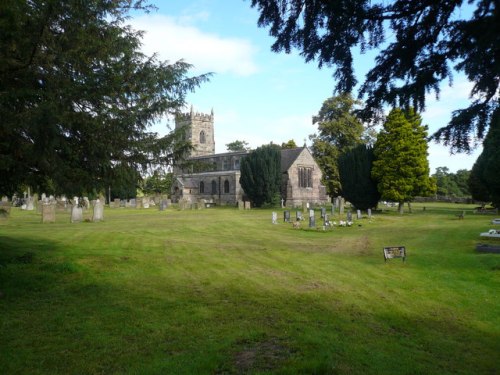 Oorlogsgraf van het Gemenebest All Saints Churchyard