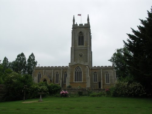 Commonwealth War Grave St. Mary Churchyard