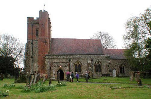 Oorlogsgraf van het Gemenebest St. Peter and St. Paul Churchyard