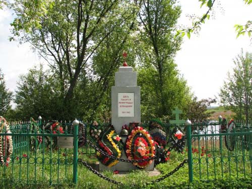 Mass Grave Soviet Soldiers Novosaratovka #1