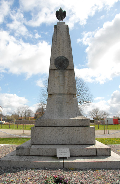 Oorlogsmonument Angles #1