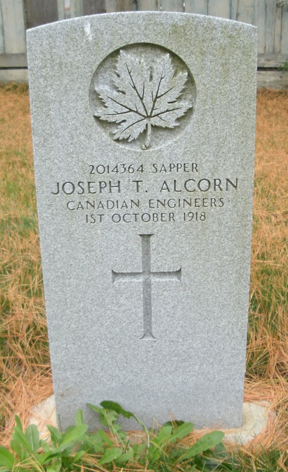 Commonwealth War Grave Moshassuck Cemetery