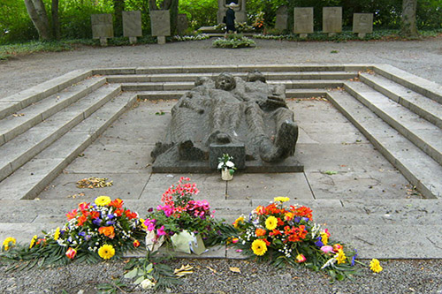 Duitse Oorlogsgraven Wrzburg Hauptfriedhof #1