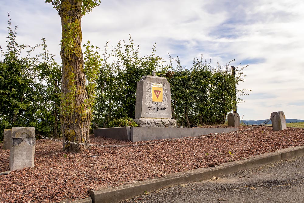 Memorial Plus Jamais Wegnez