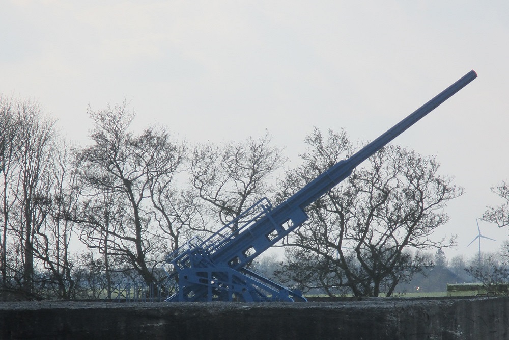 M.F.B. Termunten - Bunker with Gun Emplacement 12,8 cm Flak #5