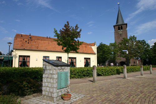 Memorial 'Tracks that Were' Castenray