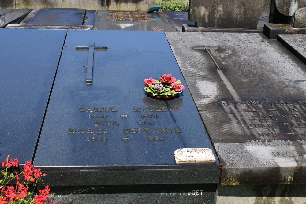 Belgian Graves Veterans Oudenburg #4