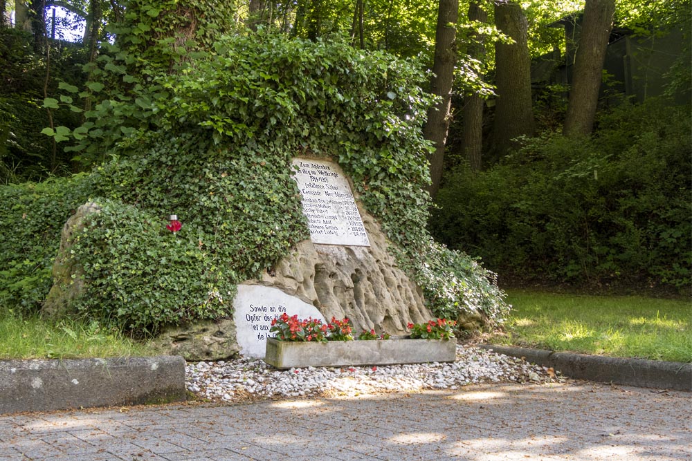 Oorlogsmonument Neu-Moresnet #1