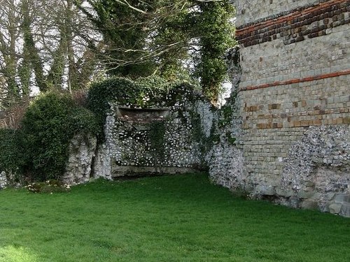 Pillbox Pevensey Castle #2