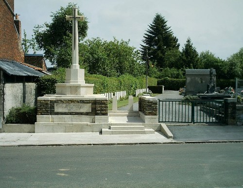 Commonwealth War Graves Aulnoye #1