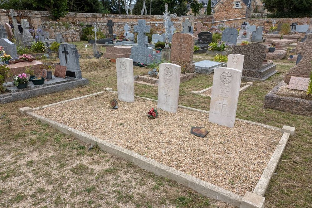 Commonwealth War Graves Île-de-Bréhat #2