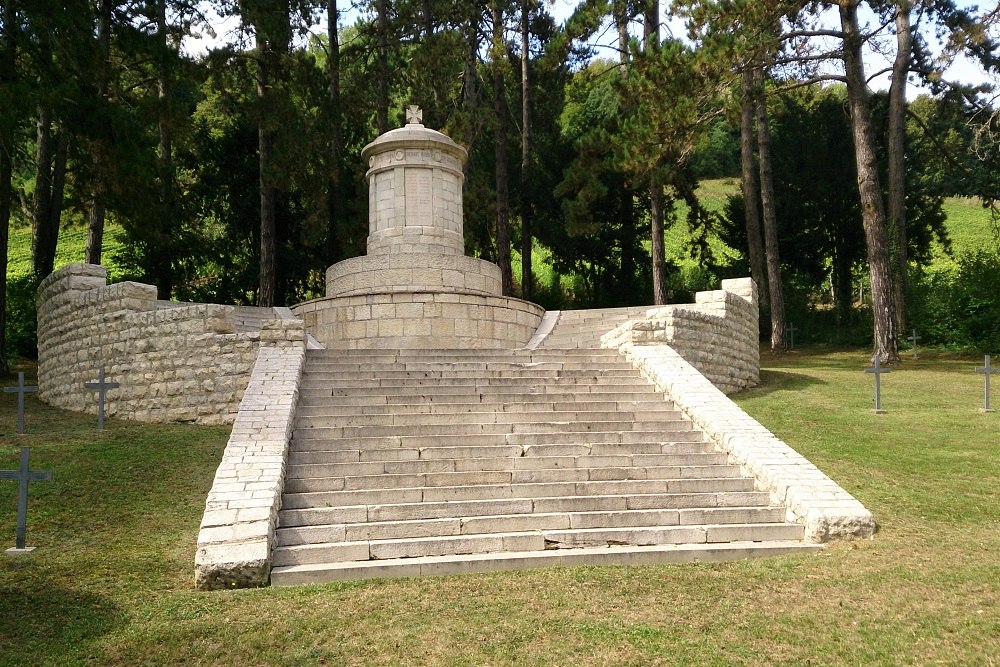 Monument Duitse Begraafplaats Vigneulles-lès-Hattonchâtel #1