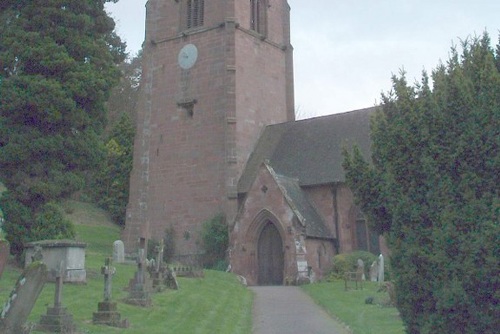 Oorlogsgraven van het Gemenebest St. Peter Churchyard