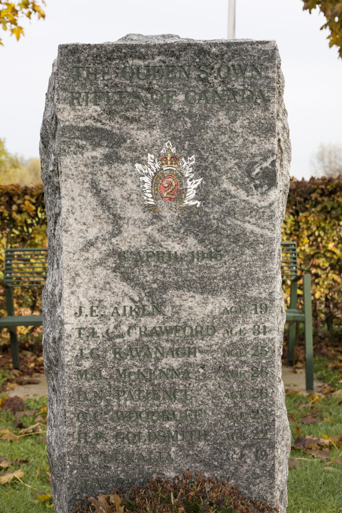 Monument voor de Canadese Queens own Rifles (QOR) #3