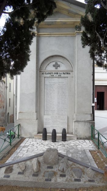 Oorlogsmonument Desenzano #2