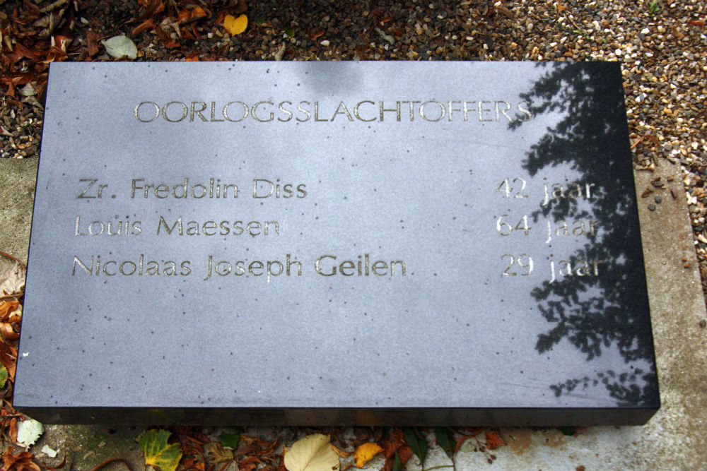 Dutch War Graves Roman Catholic Cemetery Broeksittard #2