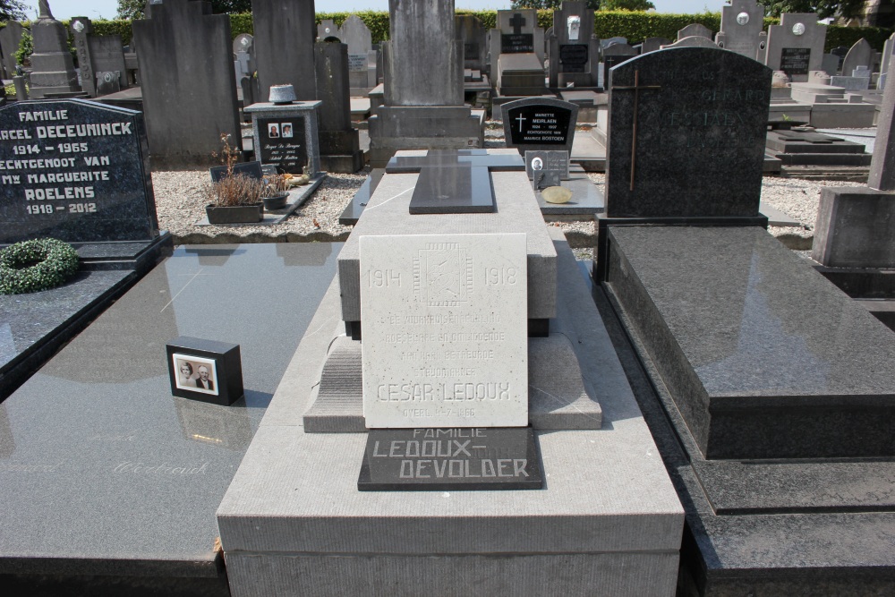 Belgian Graves Veterans Dadizele #2