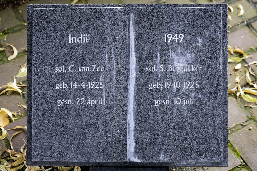 War Memorial Herwijnen #3