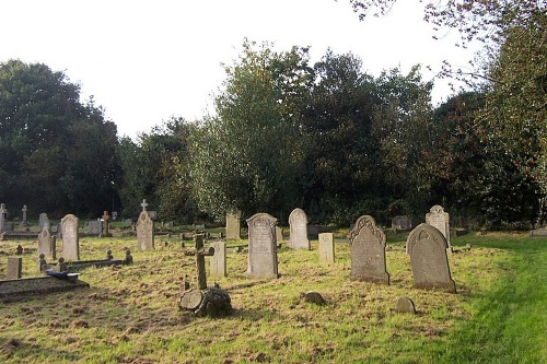 Commonwealth War Graves Holy Cross Churchyard Extension #1