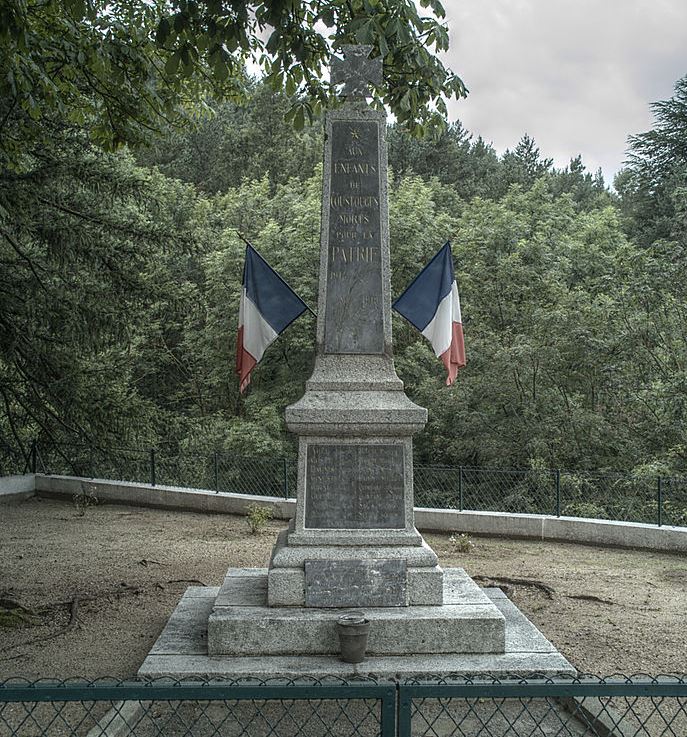 Oorlogsmonument Coustouges #1