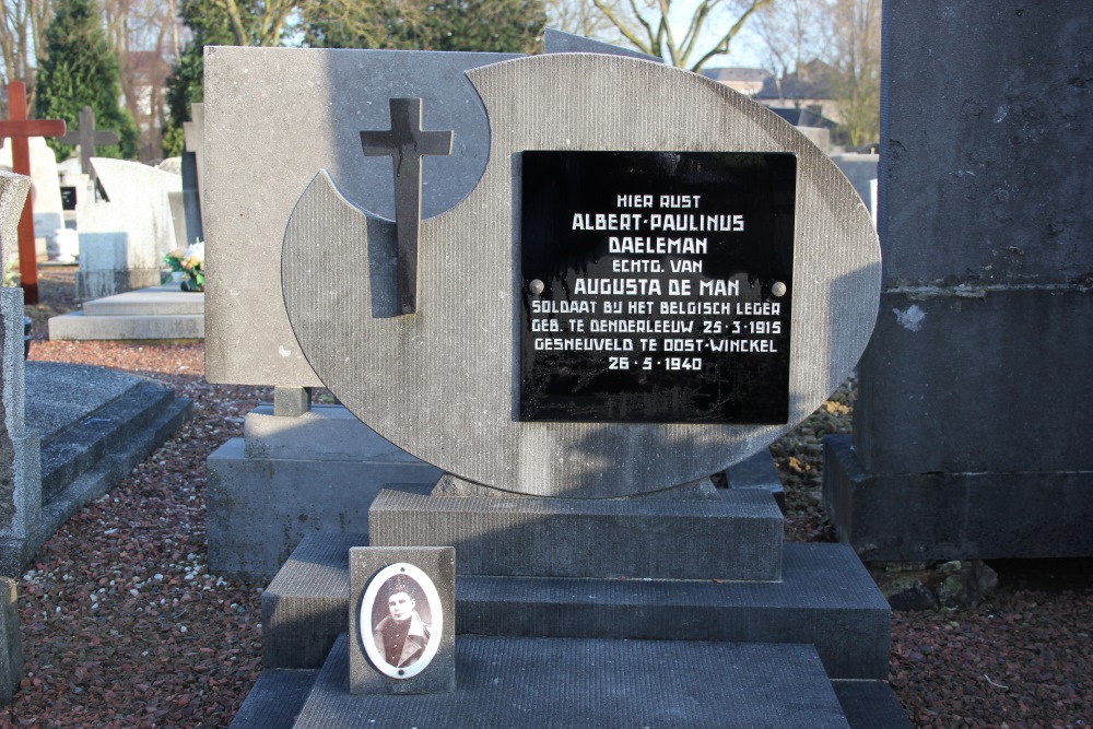 Belgian War Graves Denderleeuw #1