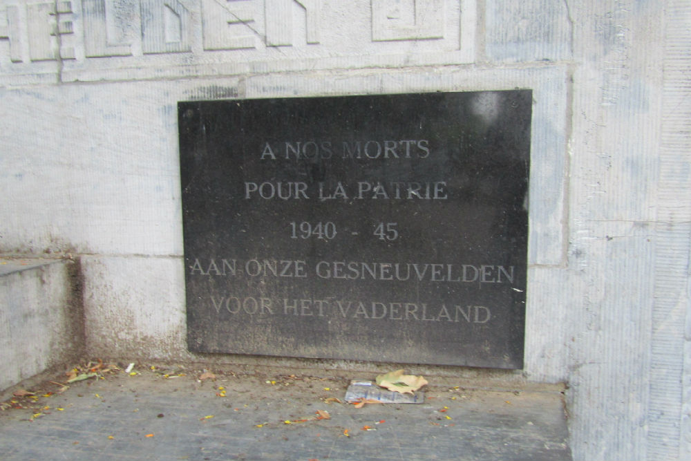 Oorlogsmonument Sint-Jans-Molenbeek #2