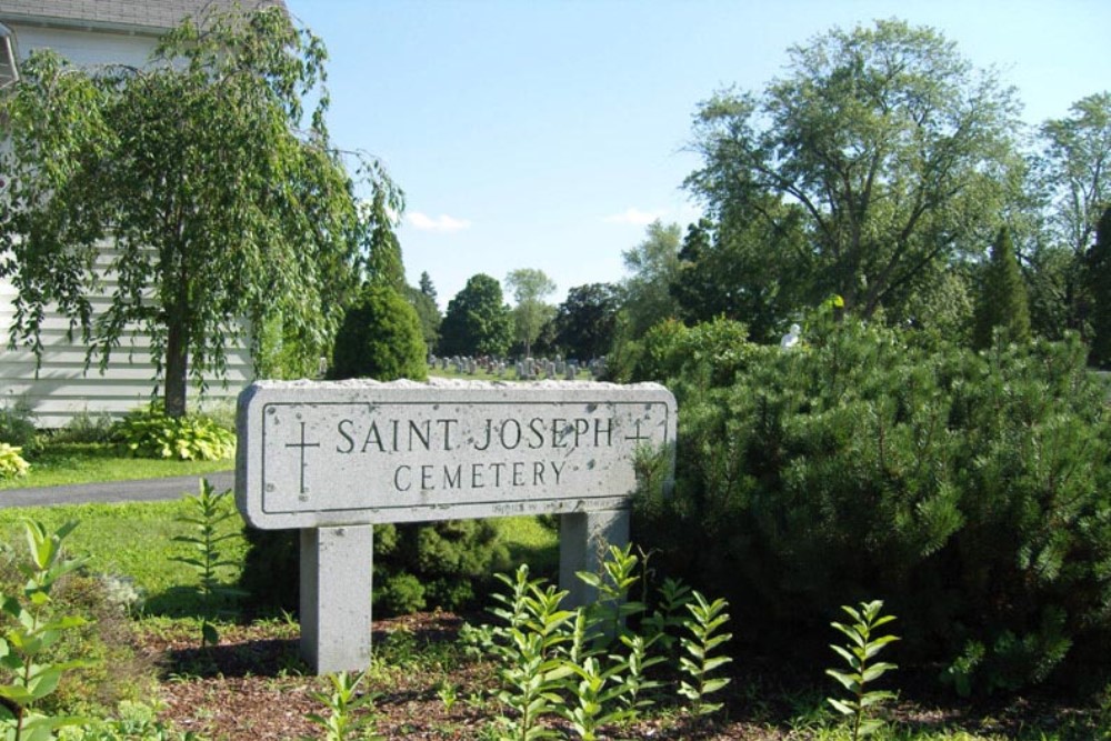 Commonwealth War Grave New Saint Joseph Cemetery #1