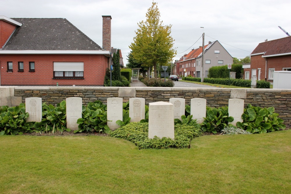 Commonwealth War Cemetery Harelbeke #2