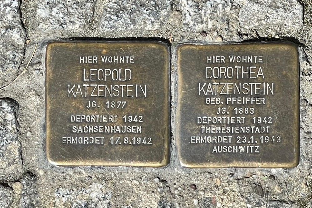 Stolpersteine Wilhelmstrae 42 #1