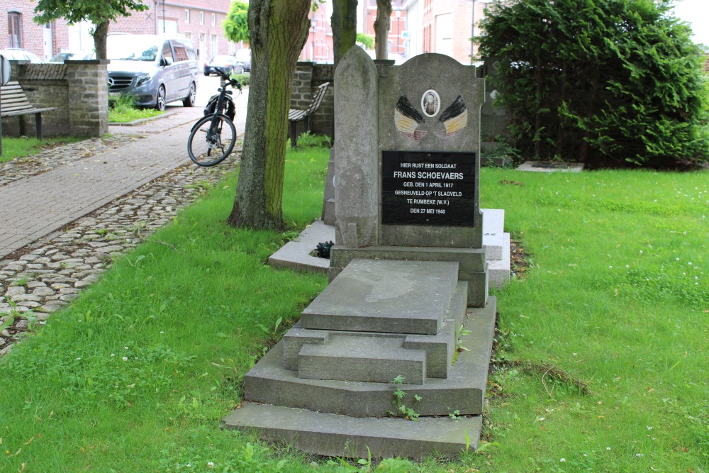 Belgische Oorlogsgraven Nederokkerzeel #1