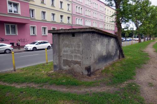 Air-Raid Shelter aleja Bohaterw Warszawy #2