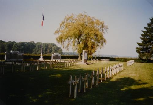 Franse Oorlogsbegraafplaats Lidrezing