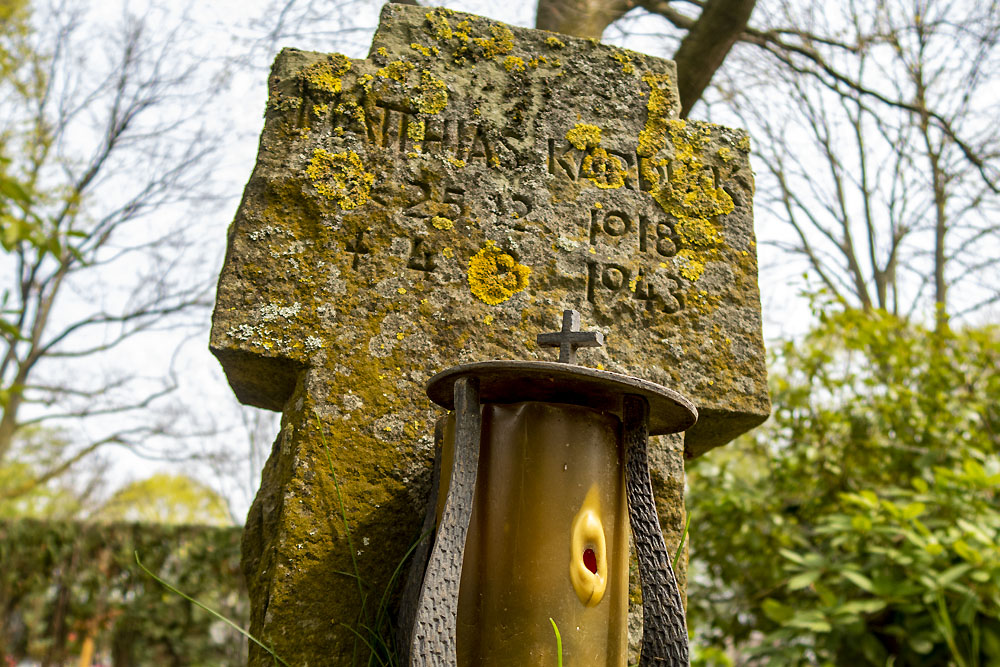 German War Graves Niedermerz #4