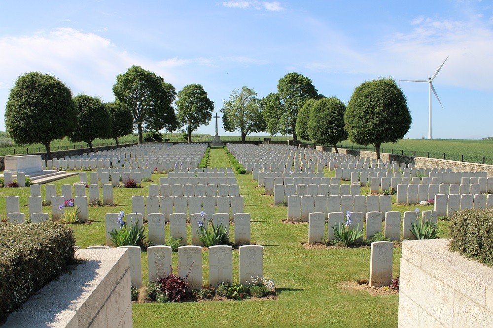 Commonwealth War Cemetery Feuchy Chapel #1